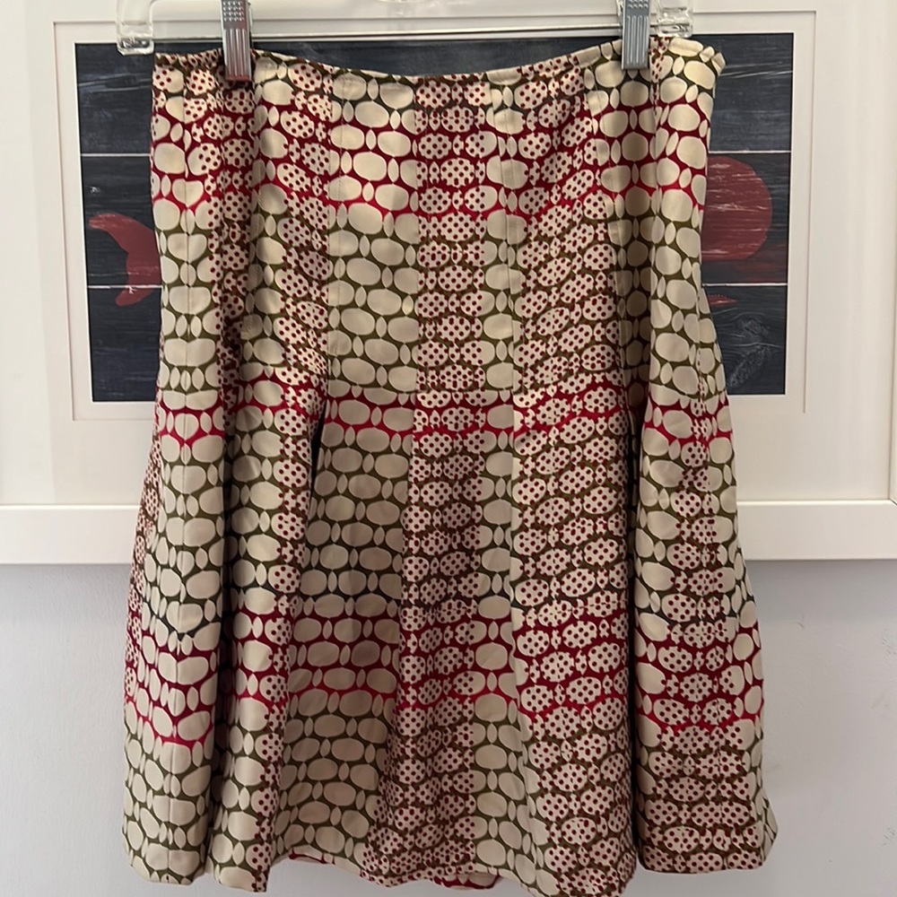 100% Silk skirt Petit DKNY in great condition